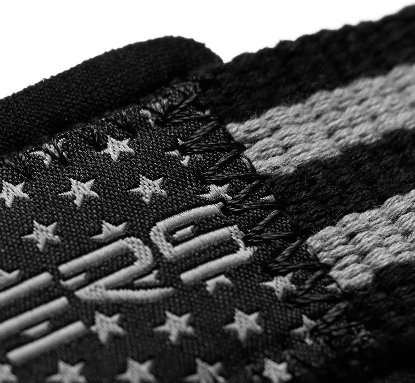 Gymreapers Lifting Wrist Straps for Weightlifting, Bodybuilding, Powerlifting, Strength Training, & Deadlifts - Padded Neoprene with 18" Cotton