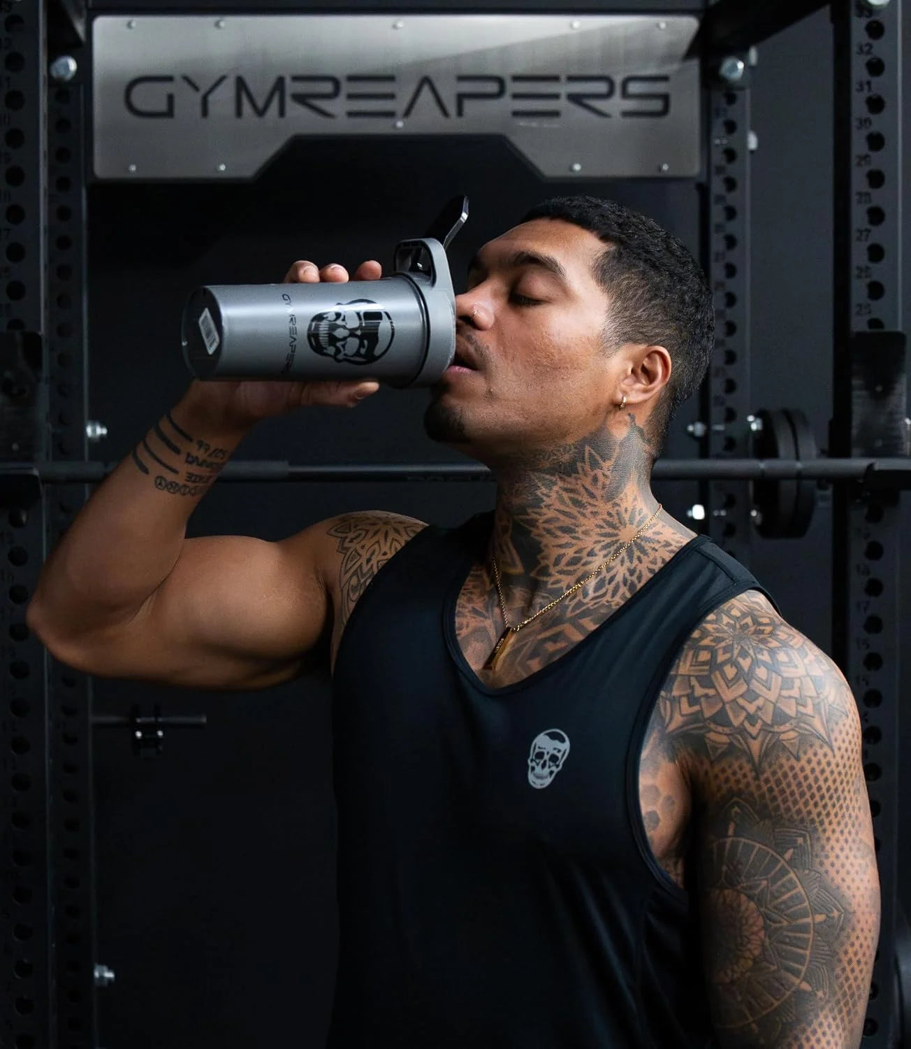 Gymreapers 27oz Shaker Bottle – BPA-Free Protein Shaker Cup with Leak-Proof Screw Cap – Dishwasher Safe Pre Workout Drink Bottle for Gym, Supplements, Smoothies – Made in USA